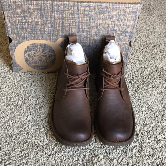 born henrik chukka boot